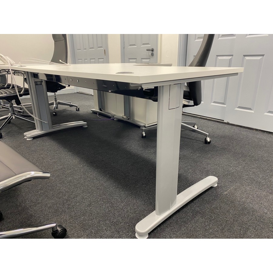 TR10 Deluxe Ergonomic Corner Office Desk